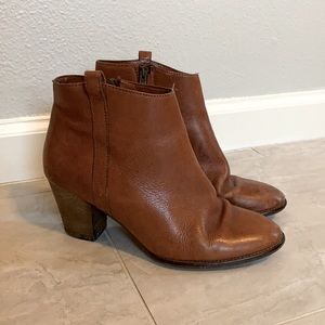 Madewell vintage tan leather booties